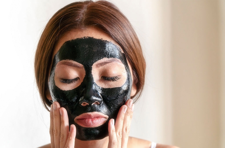 But, what are the risks of using a charcoal mask