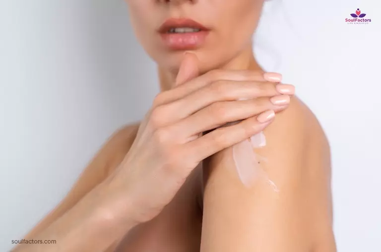 skin care apply moisturize