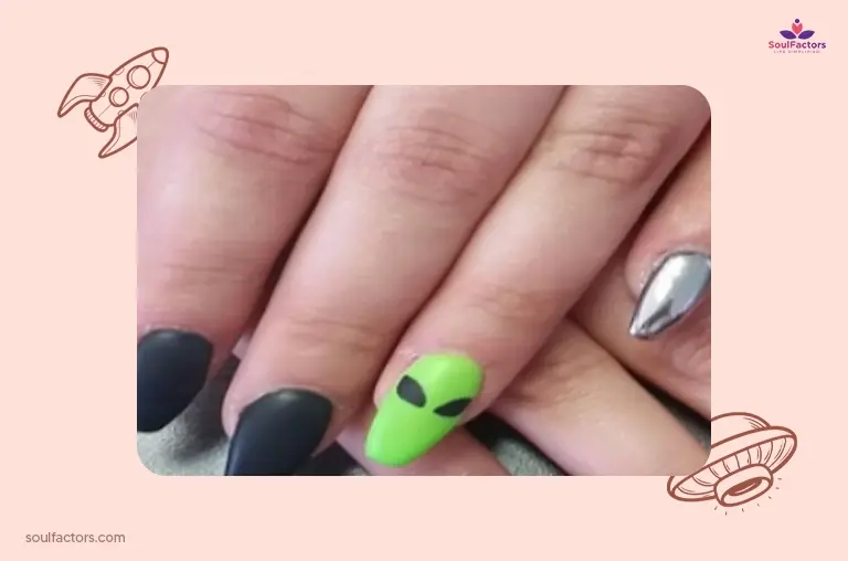 Black, Metallic And Green Alien Nails