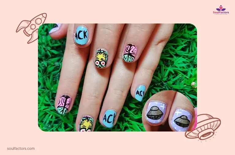 Short Alien nails with girly vibes
