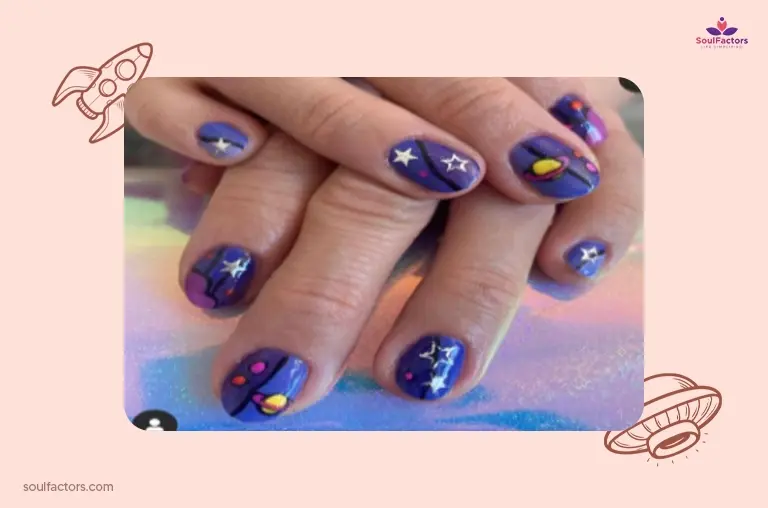  The Space Vacation Alien Nails Design 