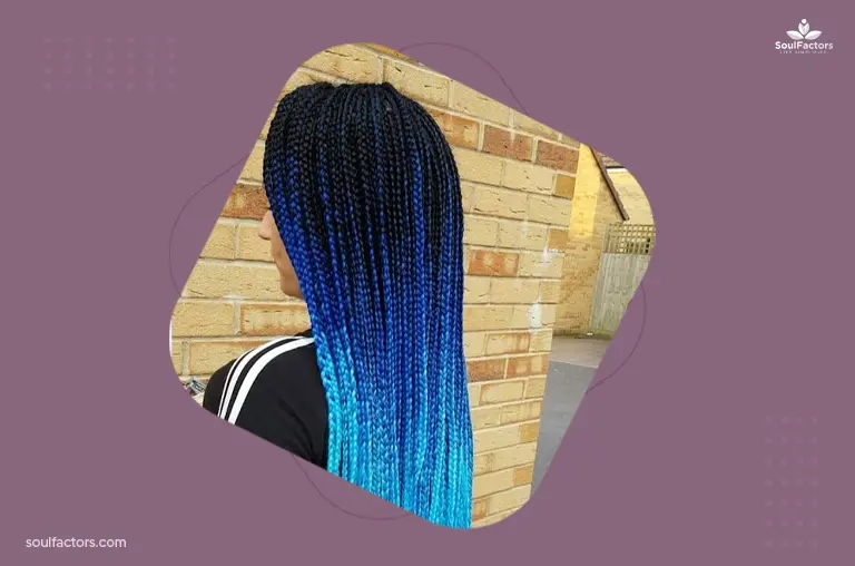 Blue knotless braids 