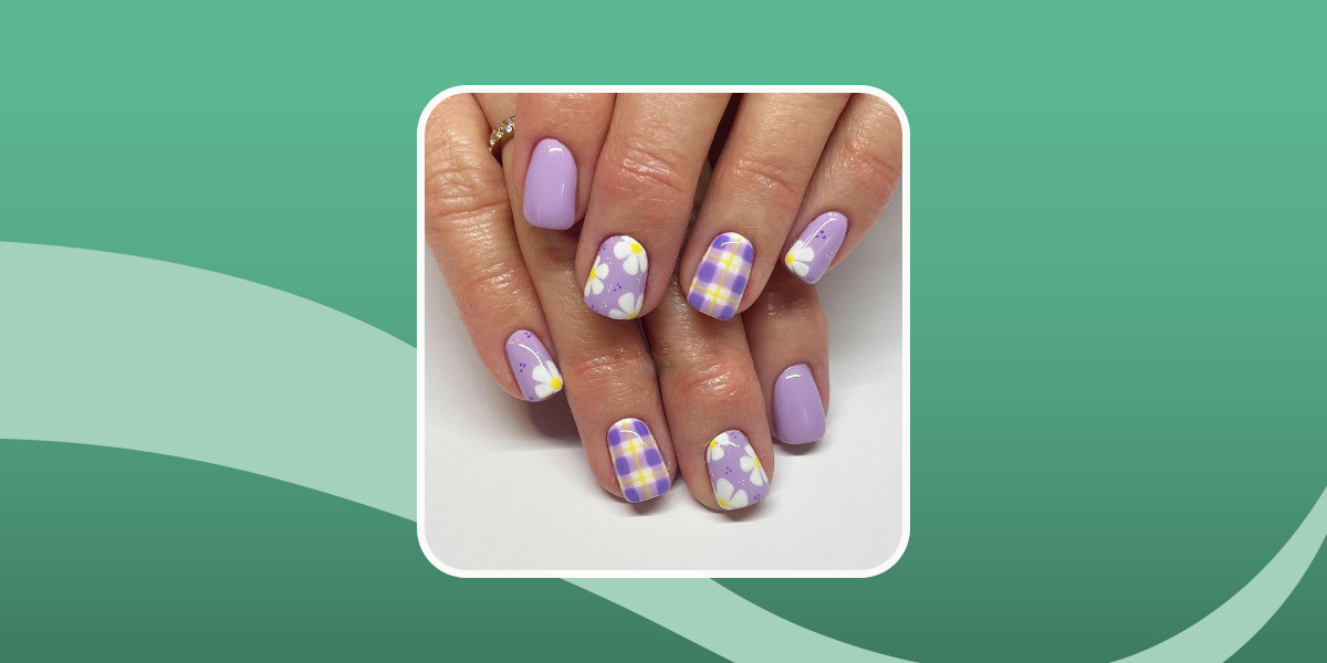 Gingham Daisy Nail Designs  