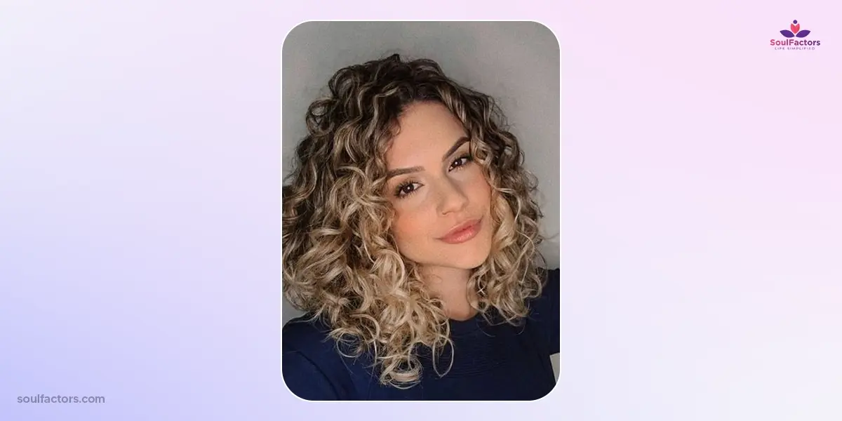 How To Style Short Curly Hair - Short Curls with Balayage
