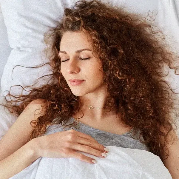 How To Sleep With Curly Hair And Wake Up With Gorgeous Morning Curls?