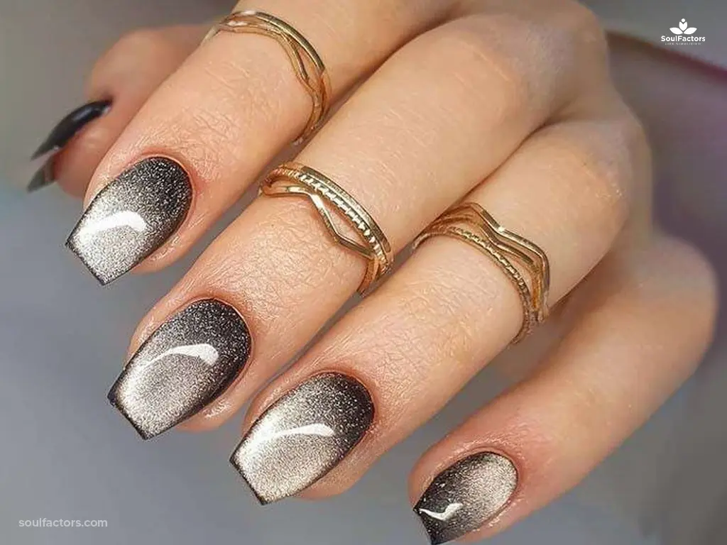 Silver Cat Eye Nails