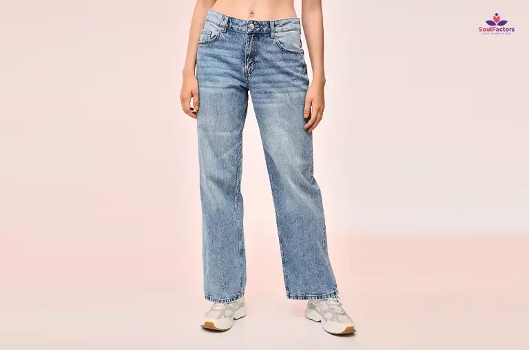 Low-Waist Jeans